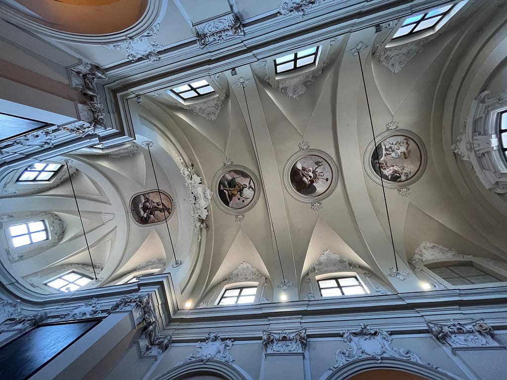 Il soffitto della Pieve di San Donato
